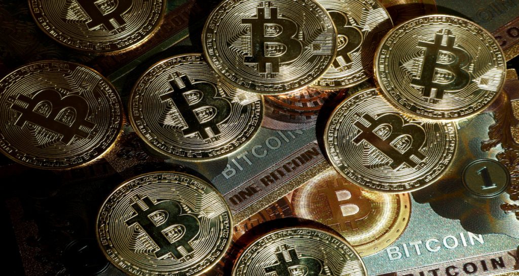 Bitcoin kämpft derzeit mit der psychologisch wichtigen Marke von 90.000 bis 96.000 US-Dollar und findet keine klare Richtung.